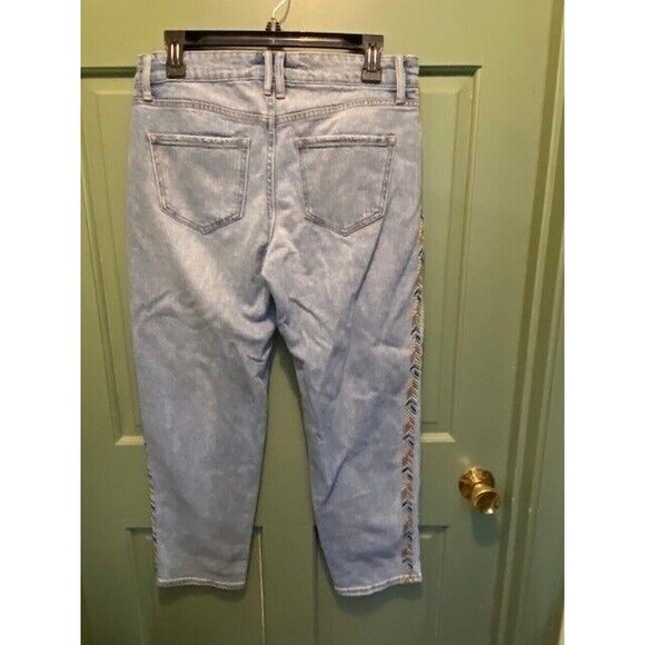 Knox Rose Light Wash Womens Sz 6 Distressed Embroidered Side Straight Leg Jeans - Picture 6 of 12